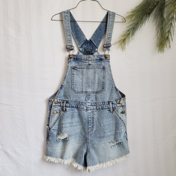 wild fable Pants - Wild Fable Shorts Overall Jean Medium Distressed